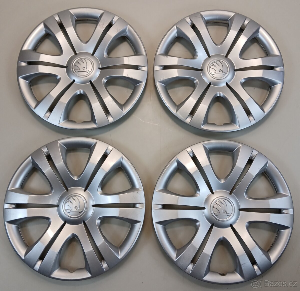 Poklice Škoda 15" 4ks