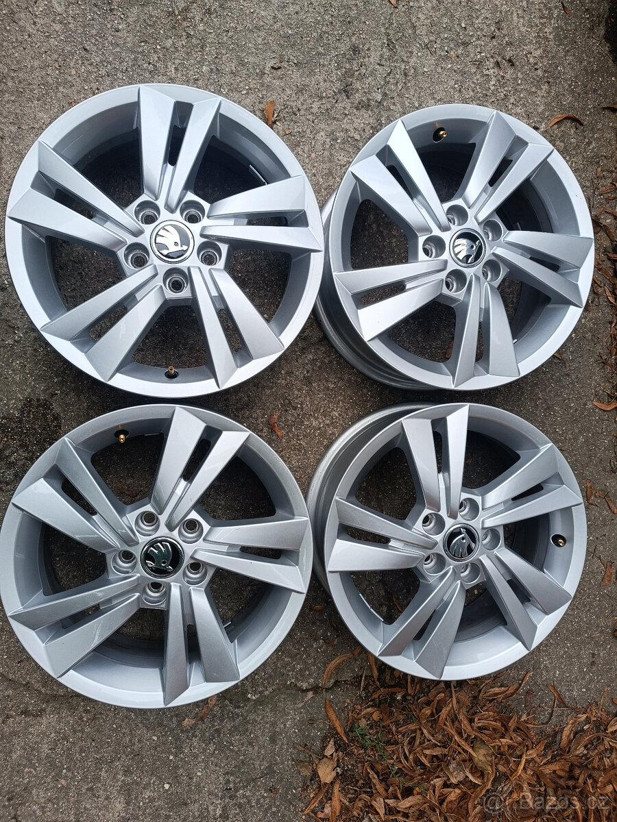 Škoda Fabia / Rapid - originál alu 6x15 et38
