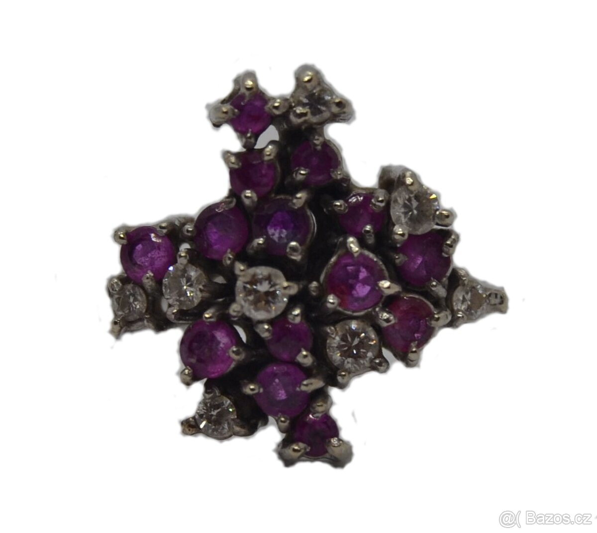 Zlatý prsten s brilianty a rubíny