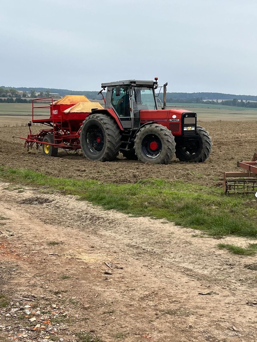 Massey Ferguson 3690
