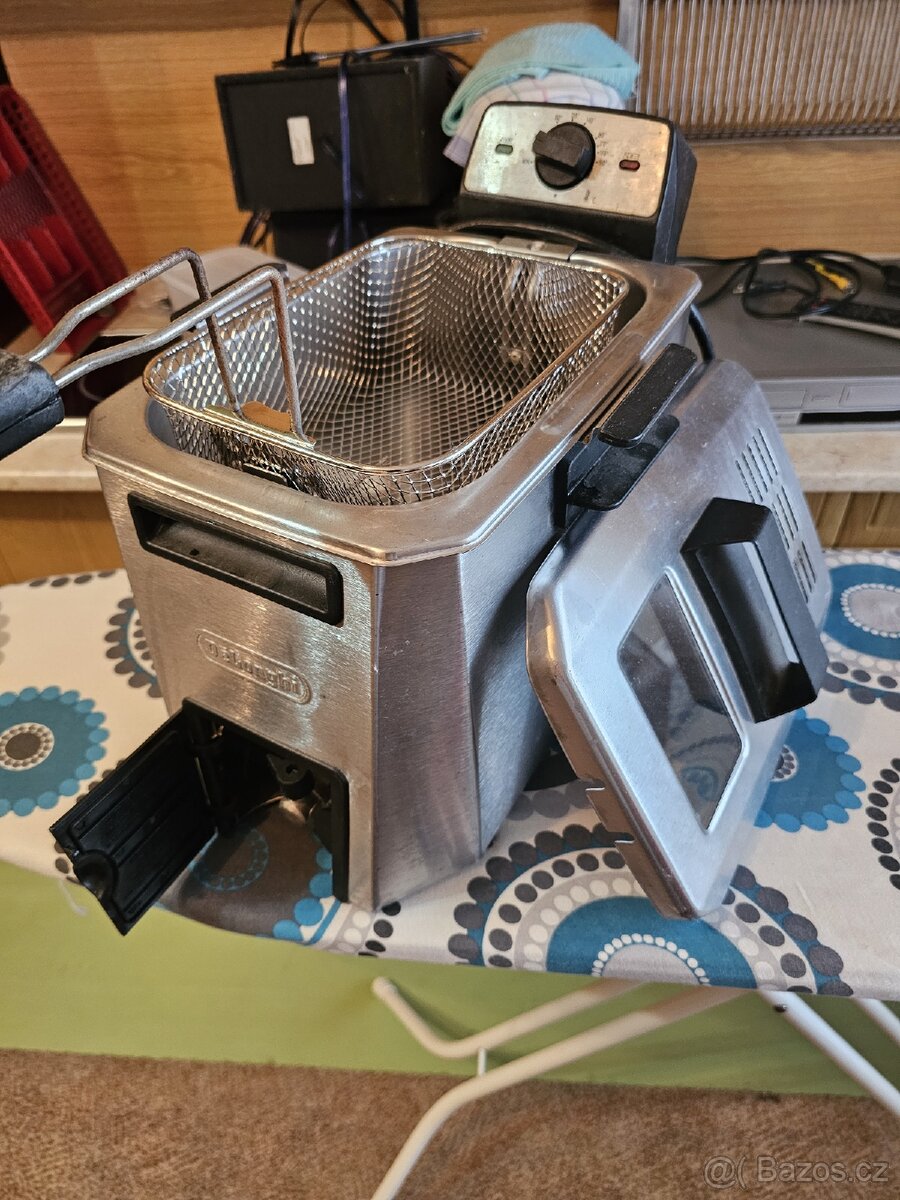 Fritéza DeLonghi fritovací hrnec