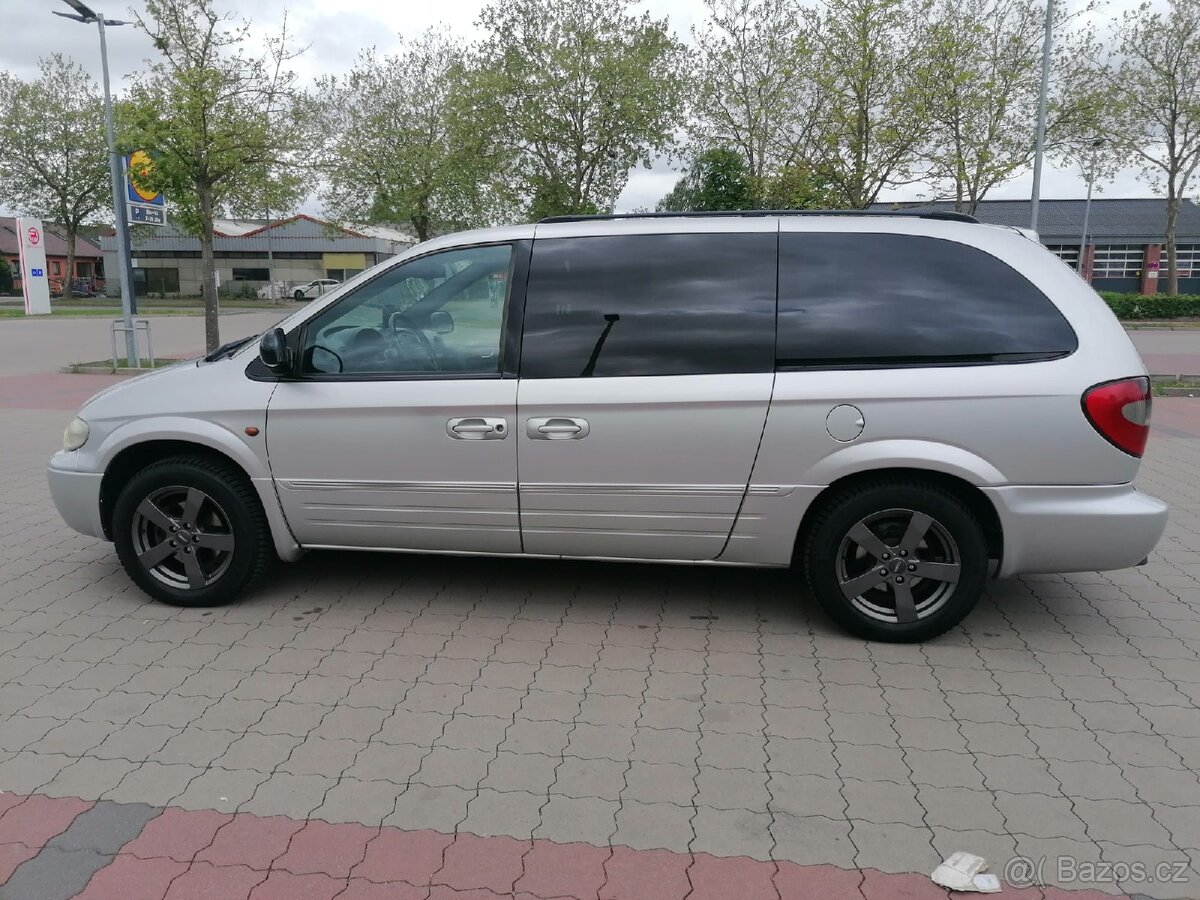 Chrysler Grand Voyager limited 2.8 crd 2008 najeto 151t.km.