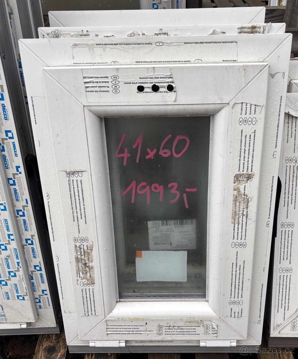 Prodám plastové okno 41x60