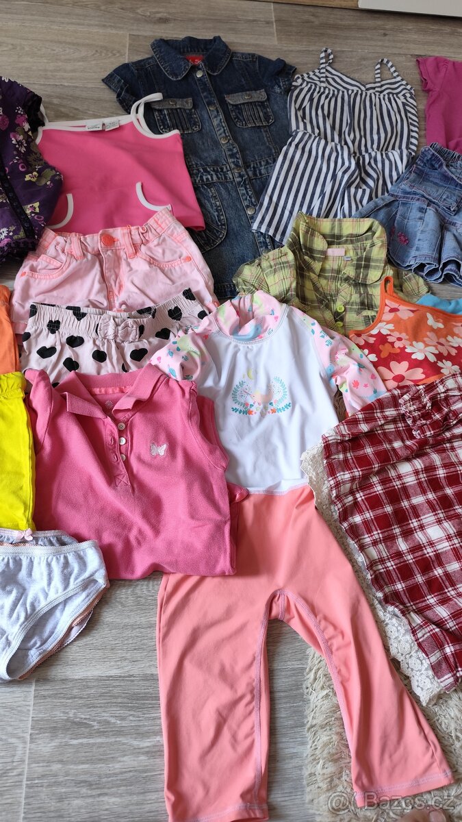 Oblečení pro holčičku 110/116
