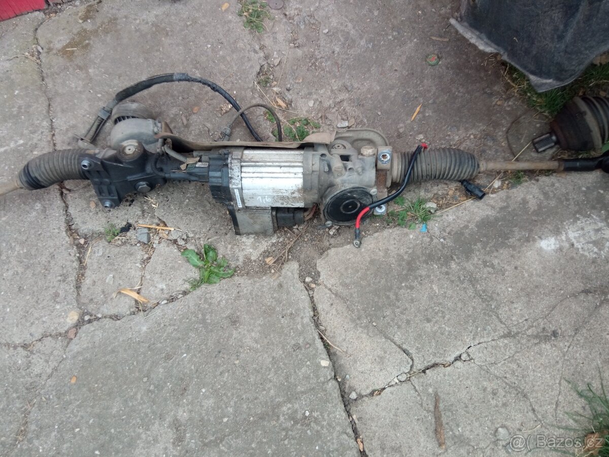 Servořízení škoda Octavia 2 , koberec, bufik