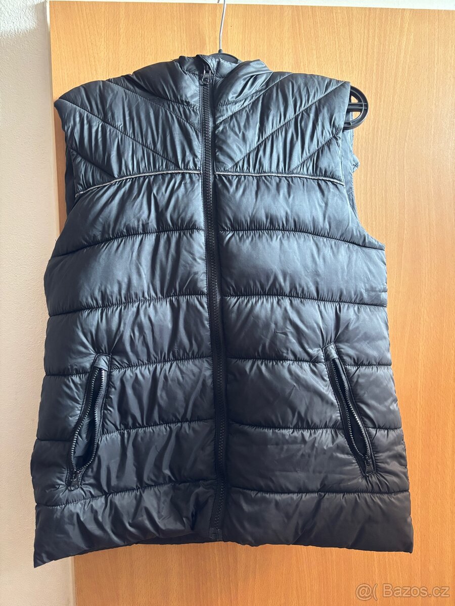 Dětská černá vesta