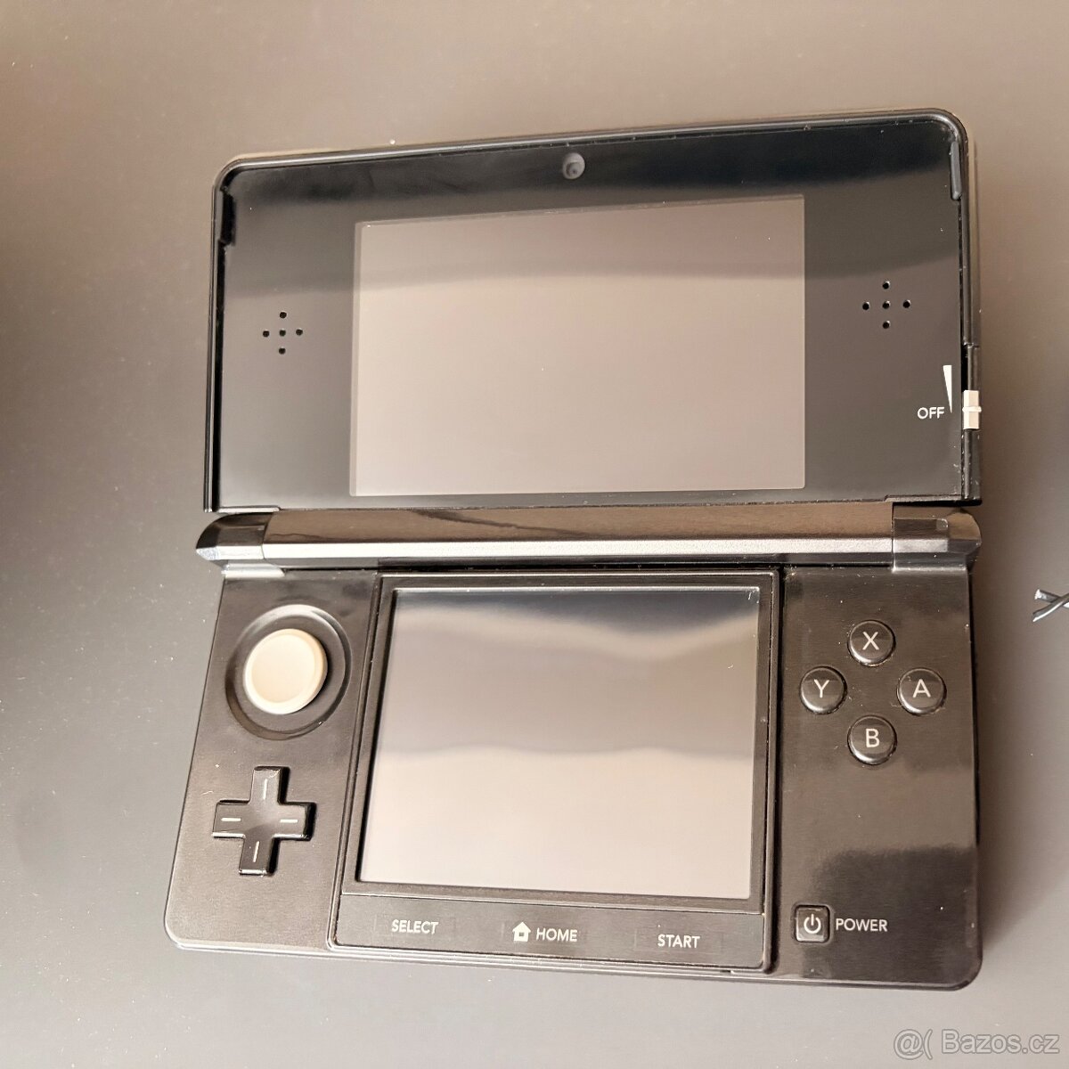 Nintendo 3DS (USB-C napájecí port)