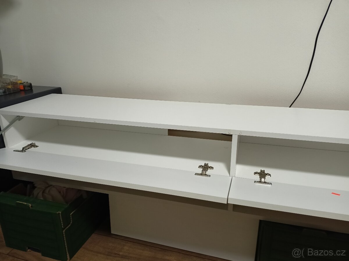TV skříňka