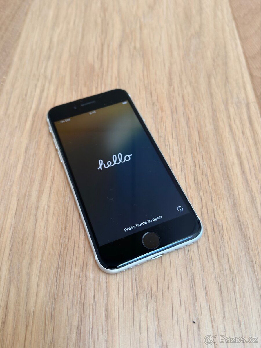 iPhone SE 2. generace (model A2296), 128 GB, bílá barva