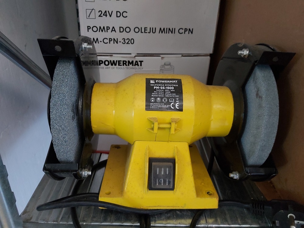 Stolní dvoukotoučová bruska Powermat PM-SS-1500