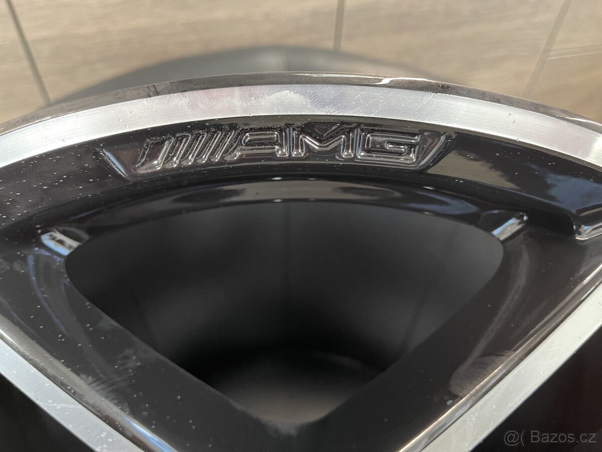 Disk MB AMG 7x23 A2534013100. Nový originál pouze jeden kus.