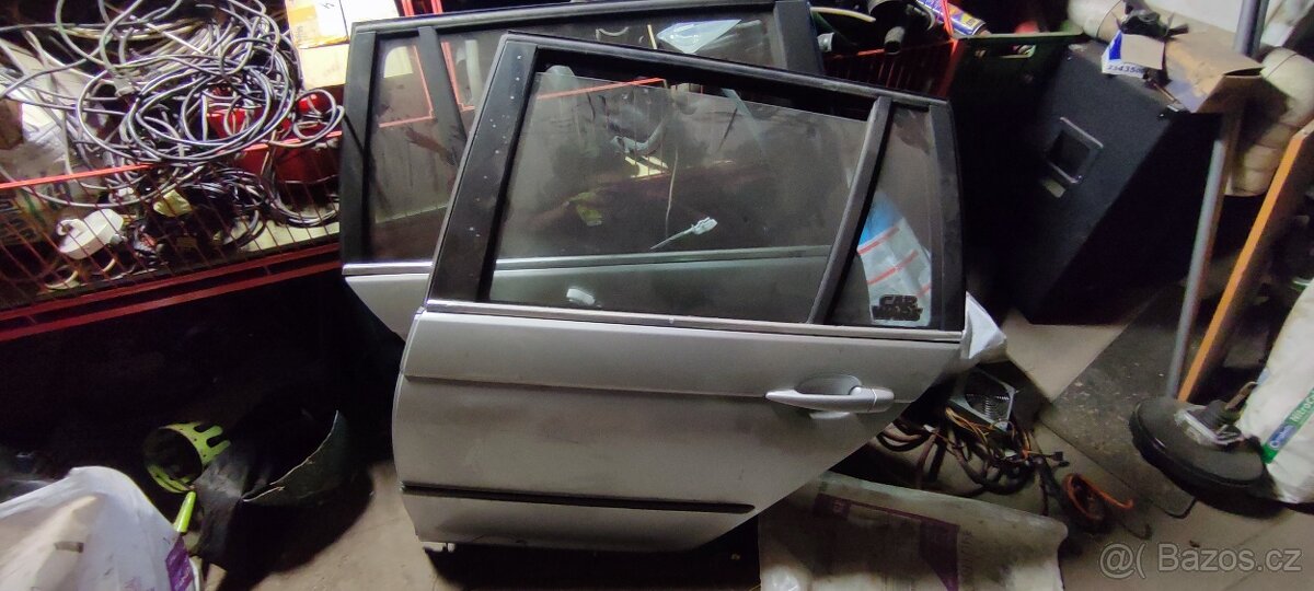 Zadní dveře titansilber e46 touring