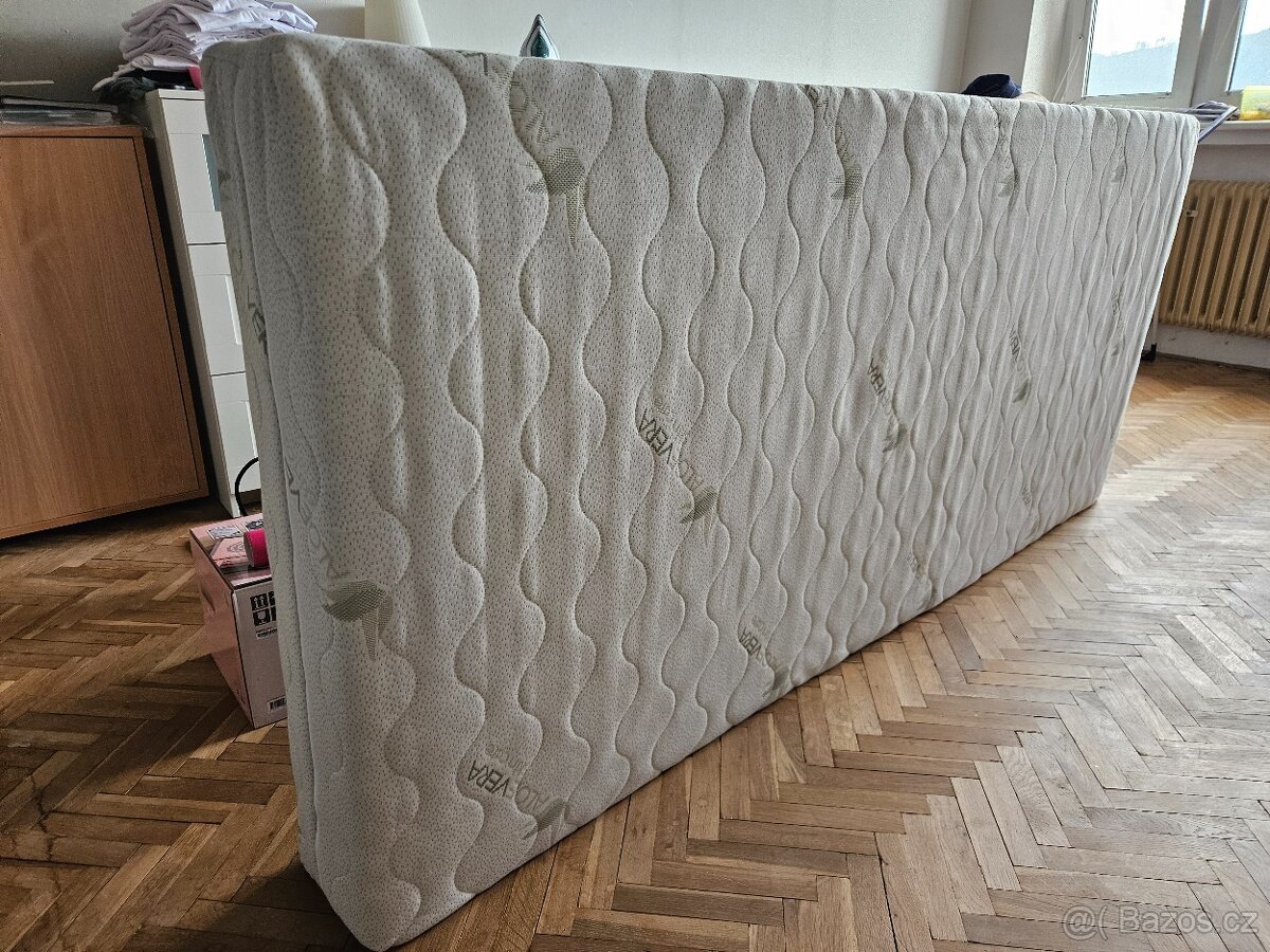Taštičková pružinová matrace 90x200 Queemi