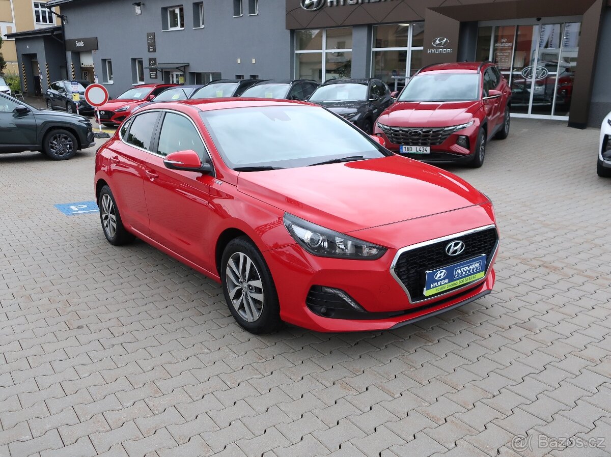 Hyundai i30 FB 1.6CRDi 100kW TAŽNÉ ČR 1MAJITEL SERVISKA