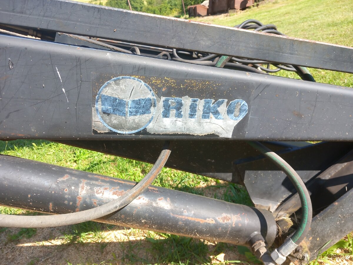 Čelni nakladač RIKO