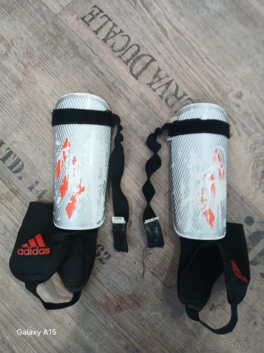 Chrániče Adidas