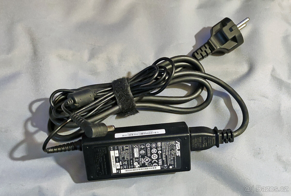 Originální nabíječka adaptér Asus ADP-65JH BB