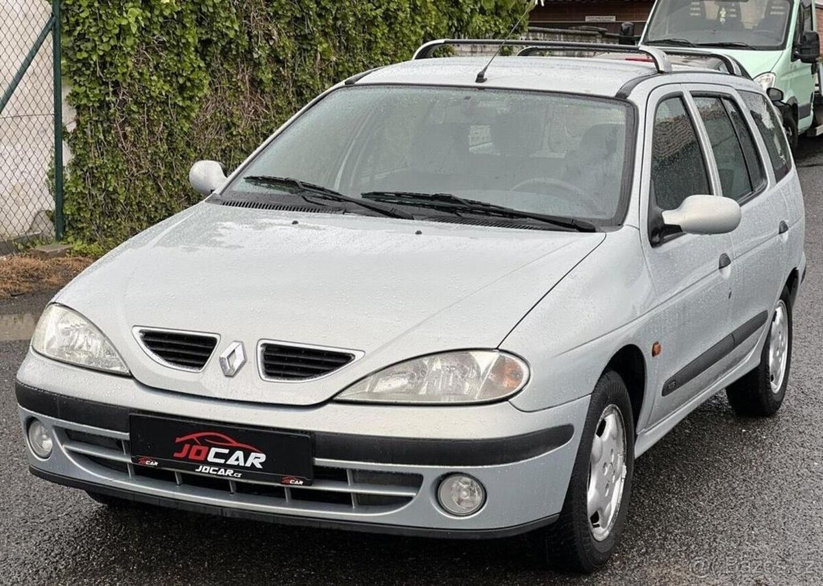 Renault Mégane 1.4i 16v KLIMA DVĚ SADY KOL manuál 70 kw