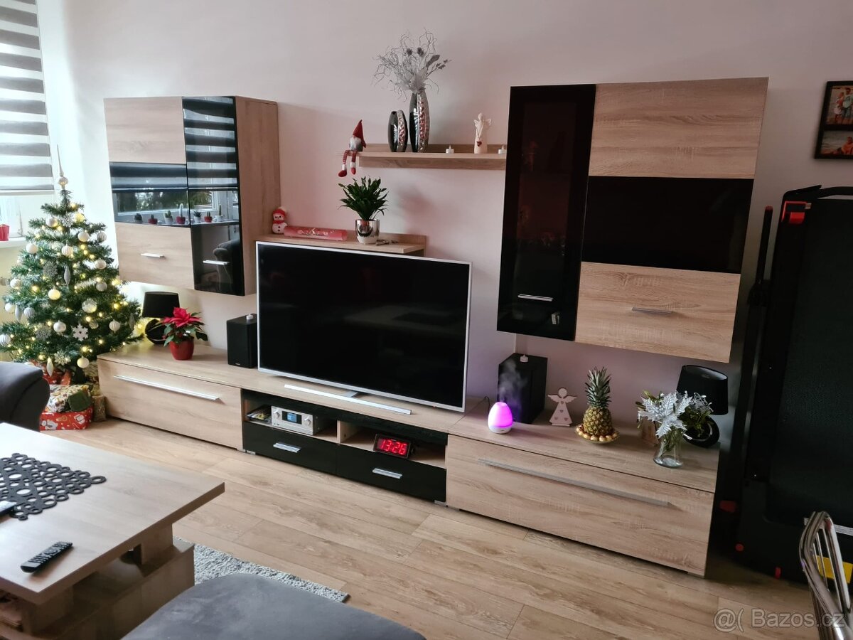 Obývací stěna