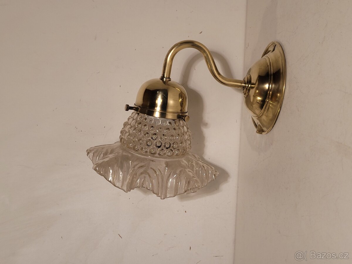 mosazná lampa, lampička, dobové krajkové stínidlo