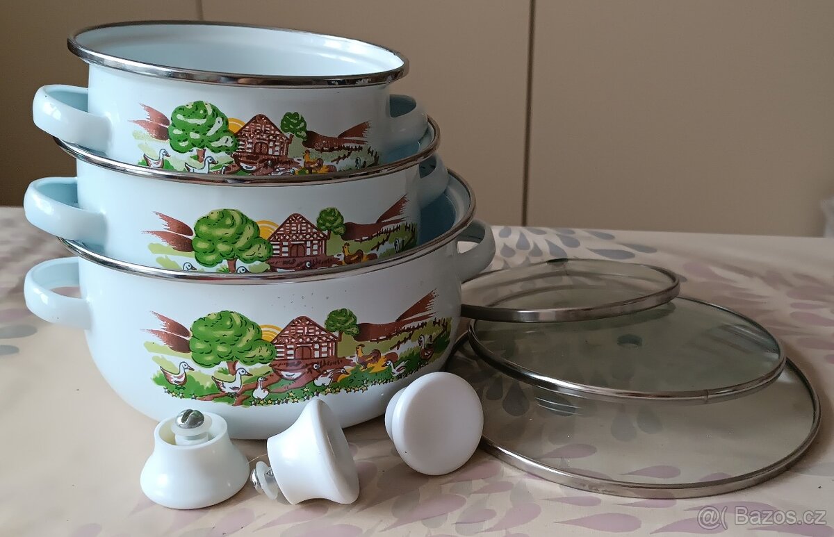 Sada - 3 smaltované kastrůlky