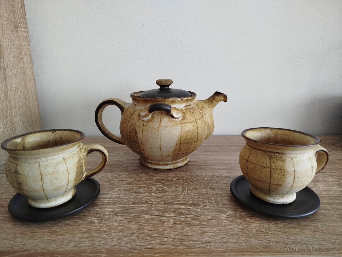 Krásný čajový keramický set