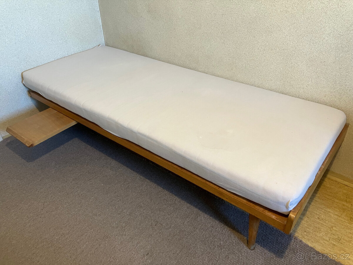 Postel včetně matrace 80x200cm
