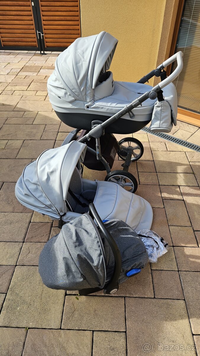 Dětský kočárek