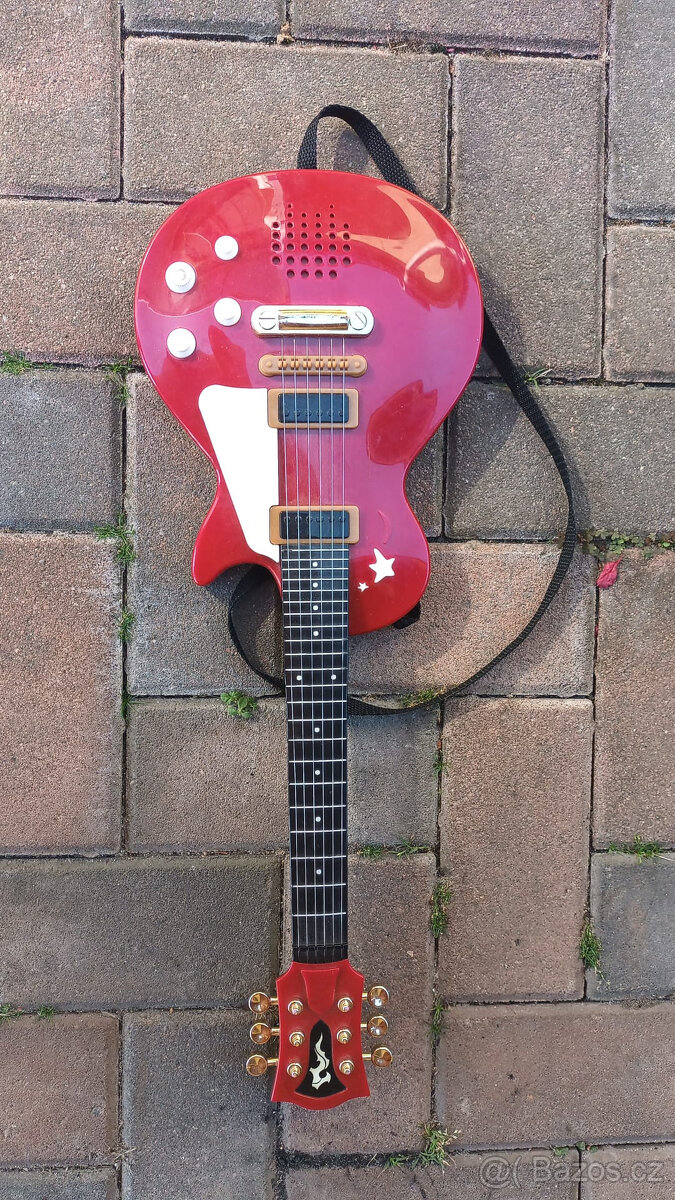 dětska kytara