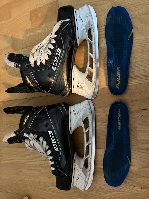 Bauer Supreme S180 velikost 6,5 (UK), 40,5(EUR)
