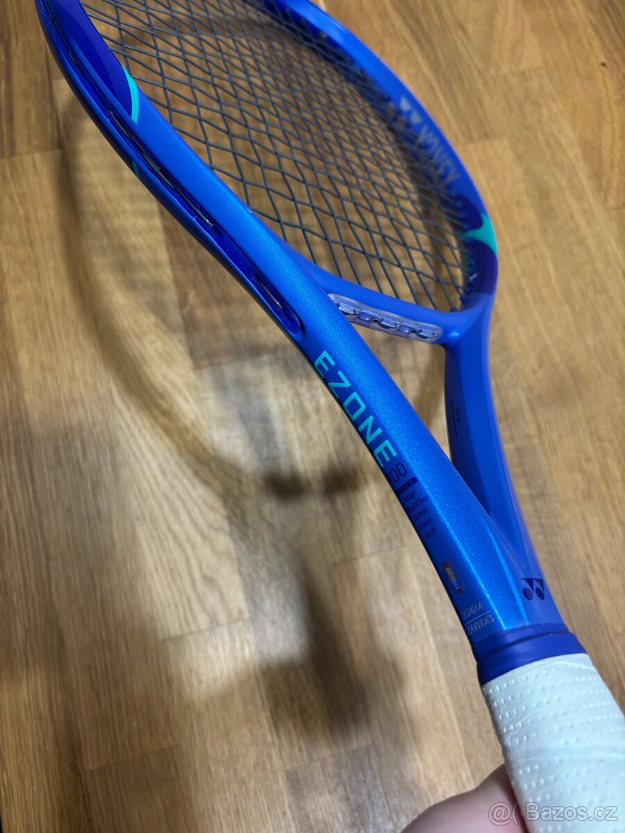 Yonex Ezone 2025 100in 300g Grip L3