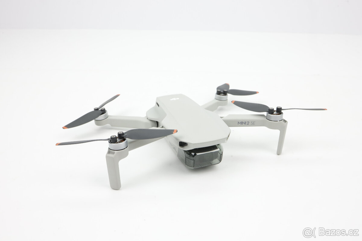 DJI Mini 2 SE Fly More Combo