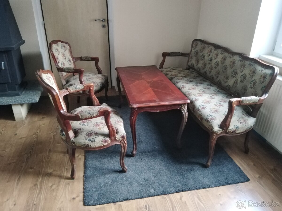 Starozitna sedaci souprava,stolek a 2 křesla, sofa