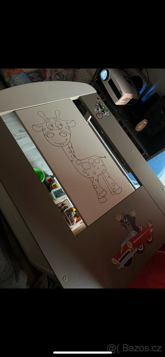 Dětská dřevěná postýlka