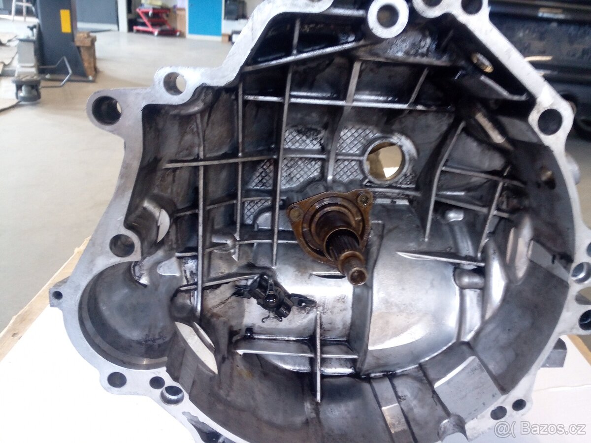 Prodám manuální převodovku na Audi A 4