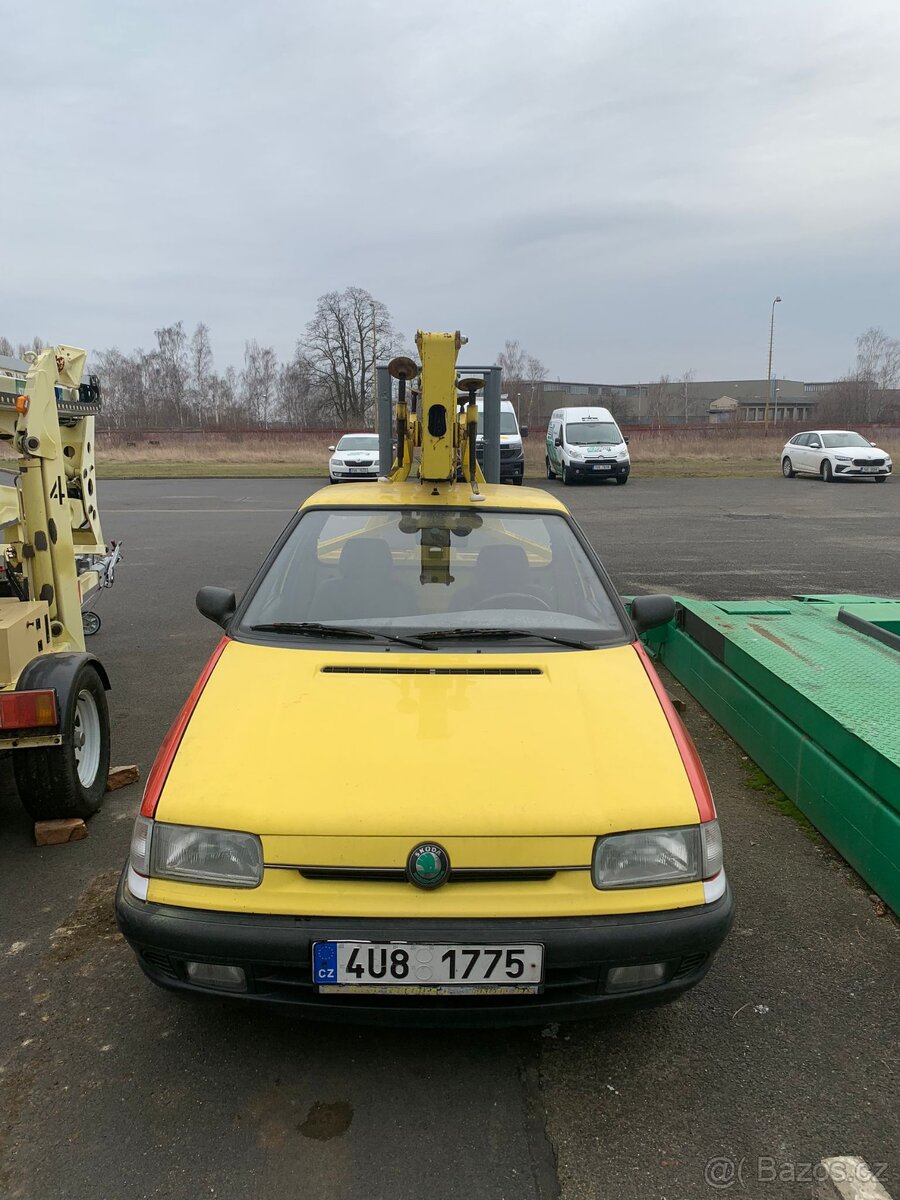 Autoplošina Rarita