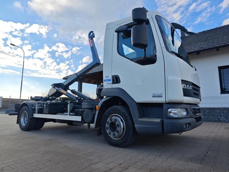 DAF LF 45.220 EEV - NOVÝ 8t hákový nosič