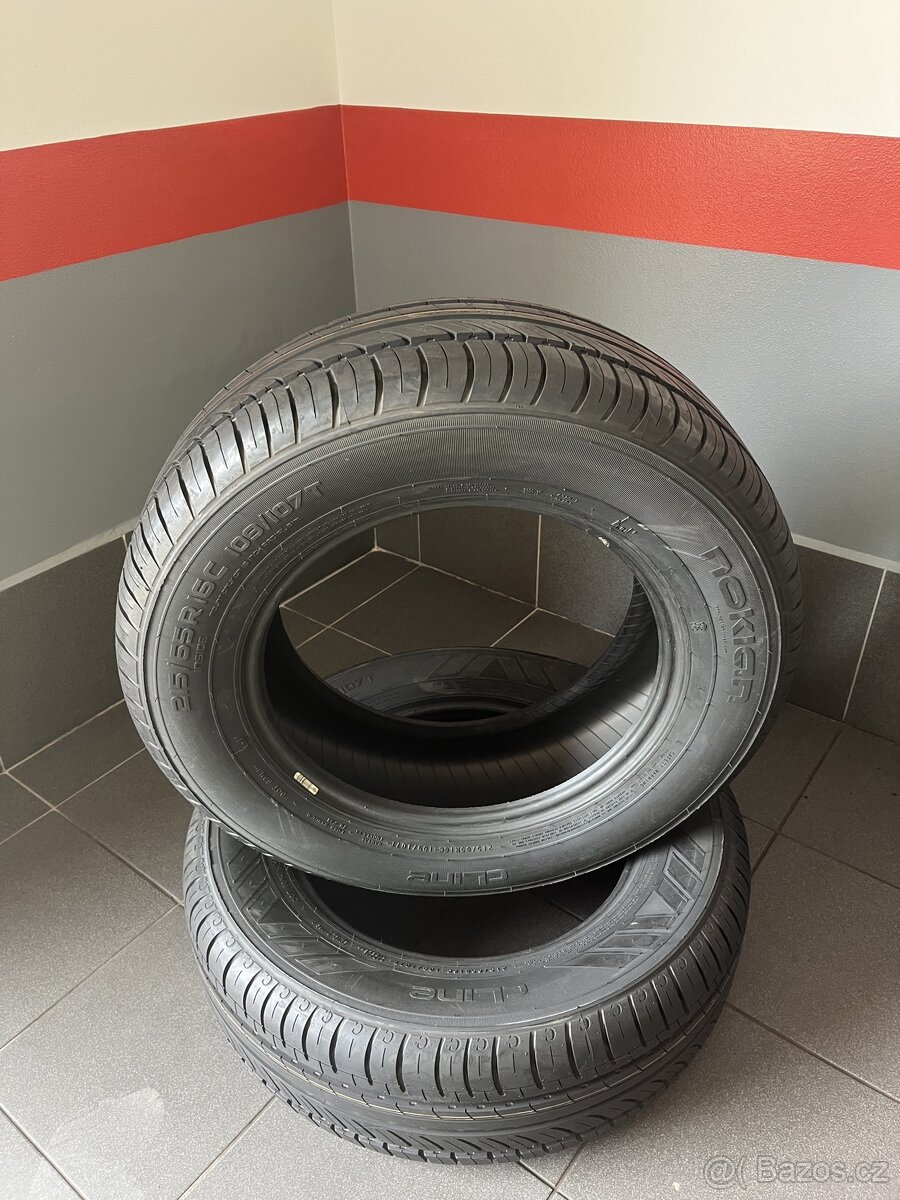 Nokian CLINE 215/65/16