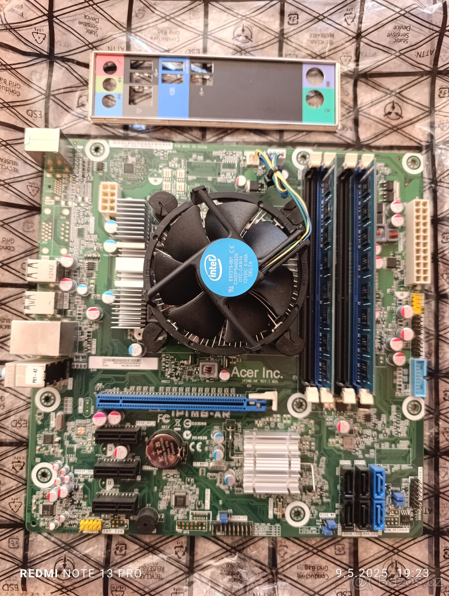 ACER Z77 + XEON I3-1240 (8 VLÁKEN) + 16GB RAM