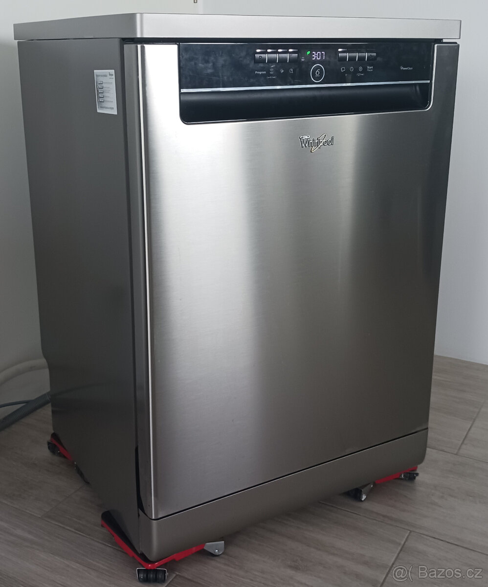 Myčka Whirlpool ADP 8070 IX