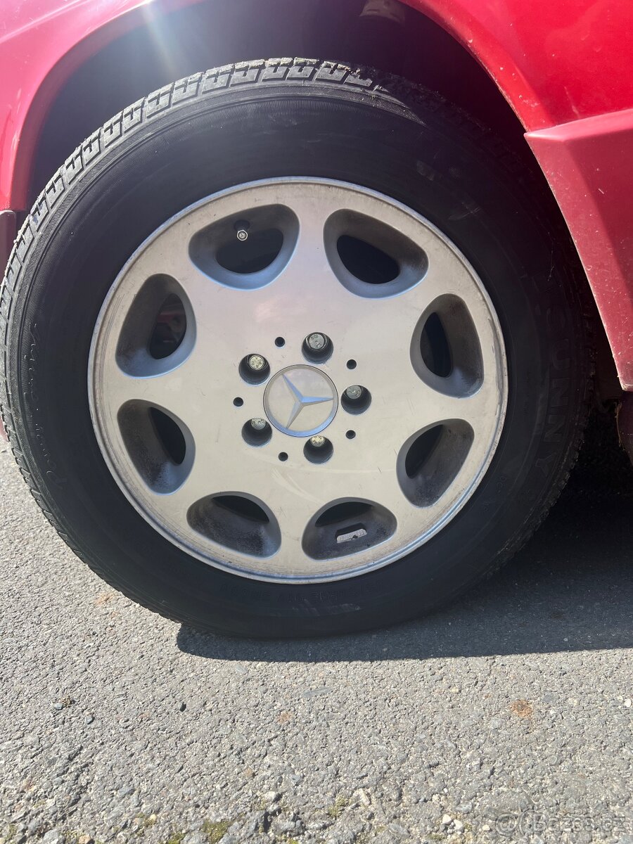ALU kola Mercedes