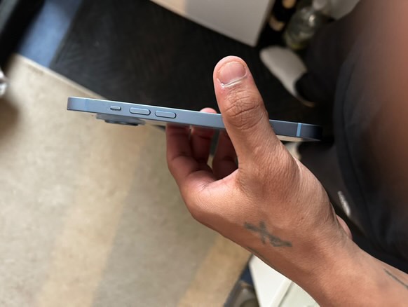 Prodám Iphone 14