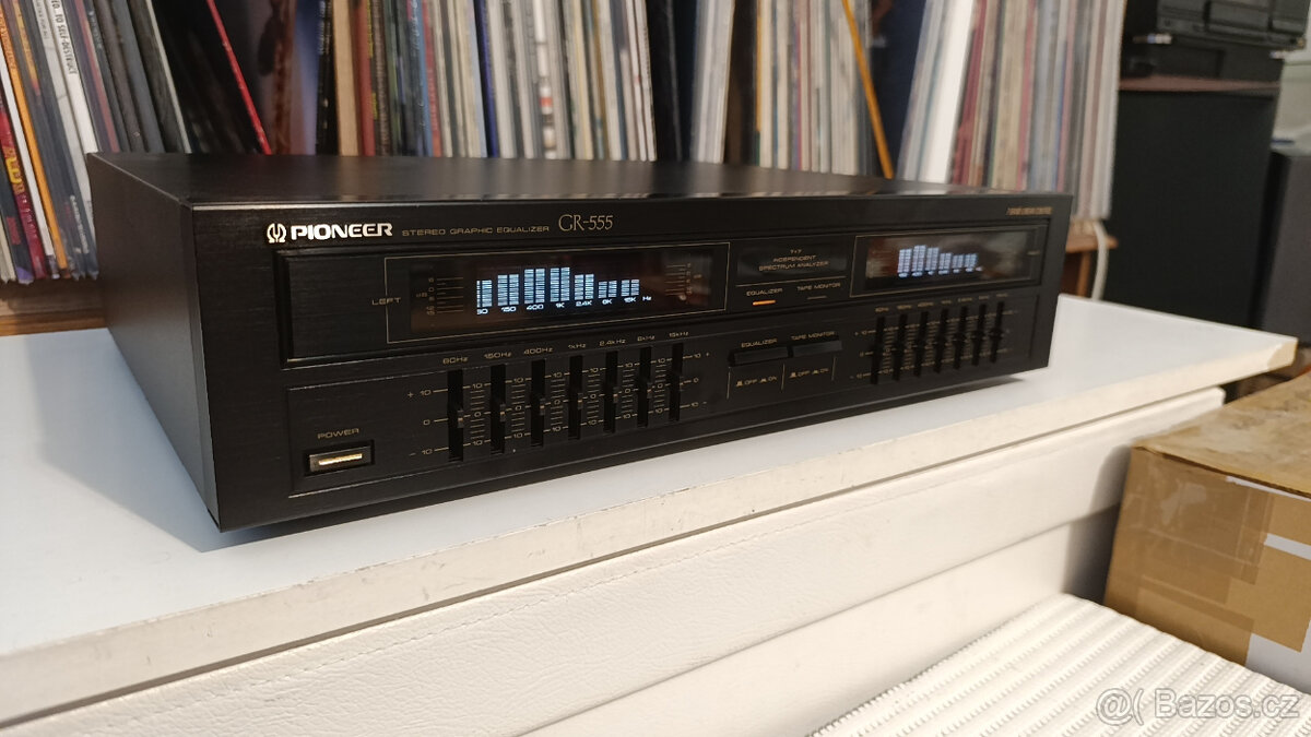 PIONEER GR-555 Stereo Graphic Equalizer (Japan)
