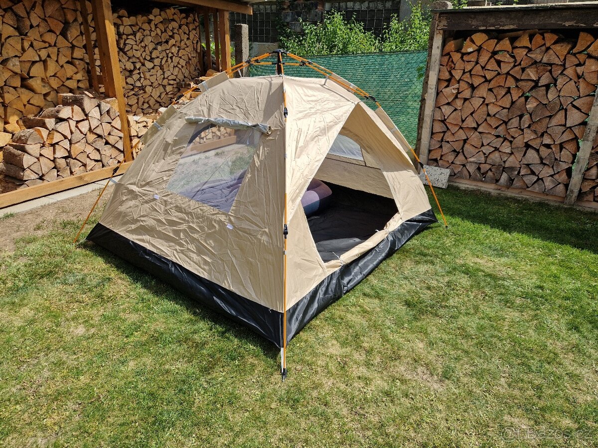 Stan pro 3 osoby.