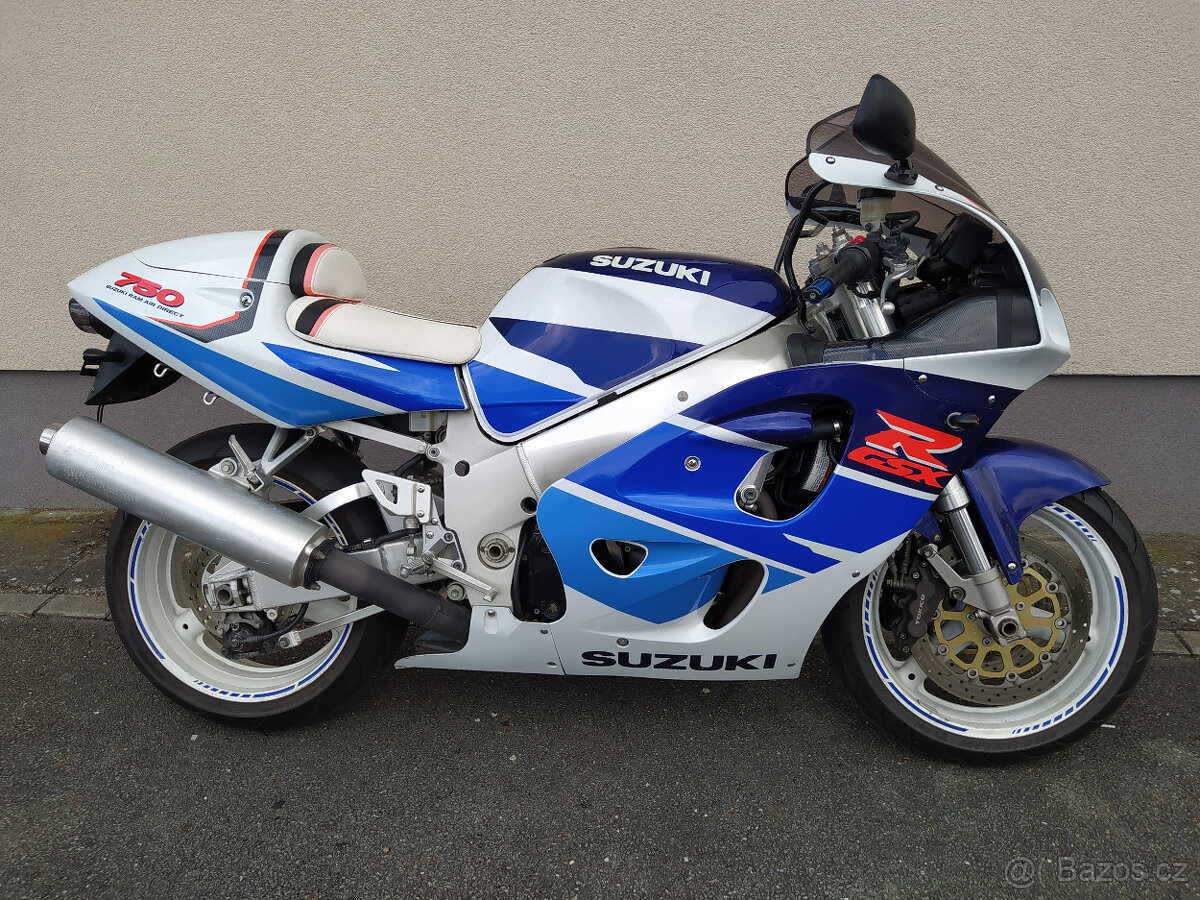 SUZUKI GSX-R 750