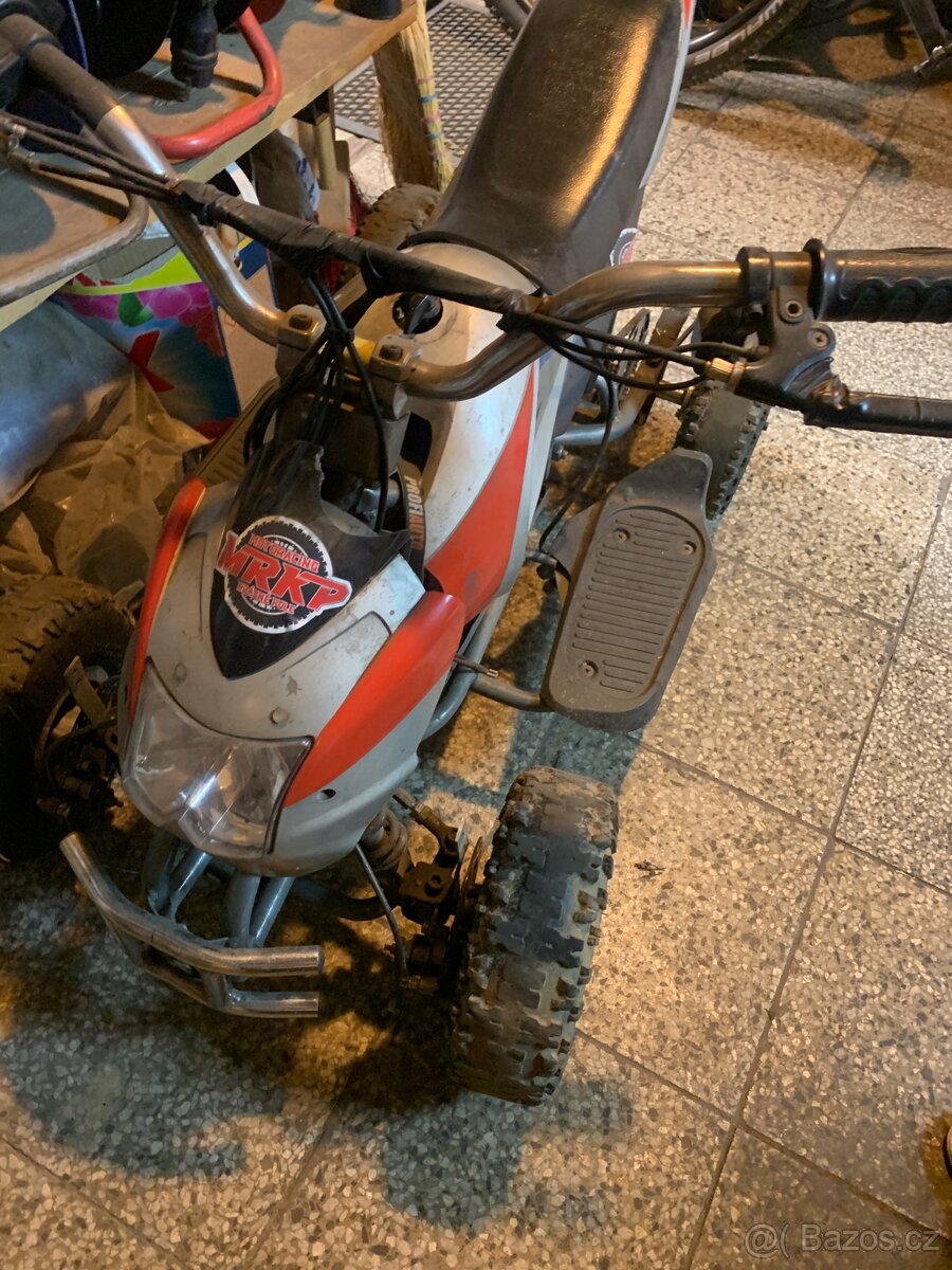 Čtyřkolka cobra
