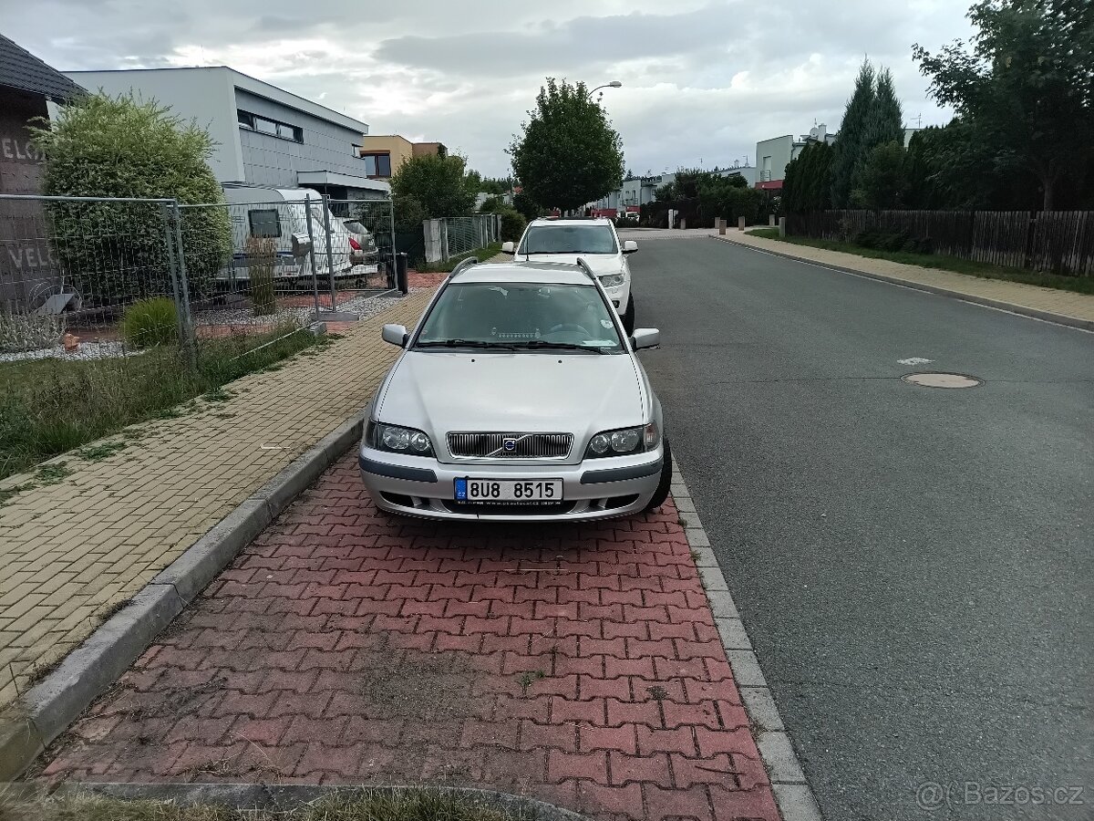 Volvo V40 kombi LPG 1.8i