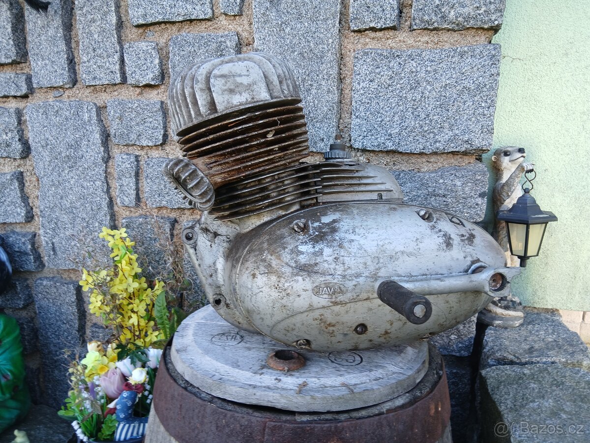 Jawa 350 motor
