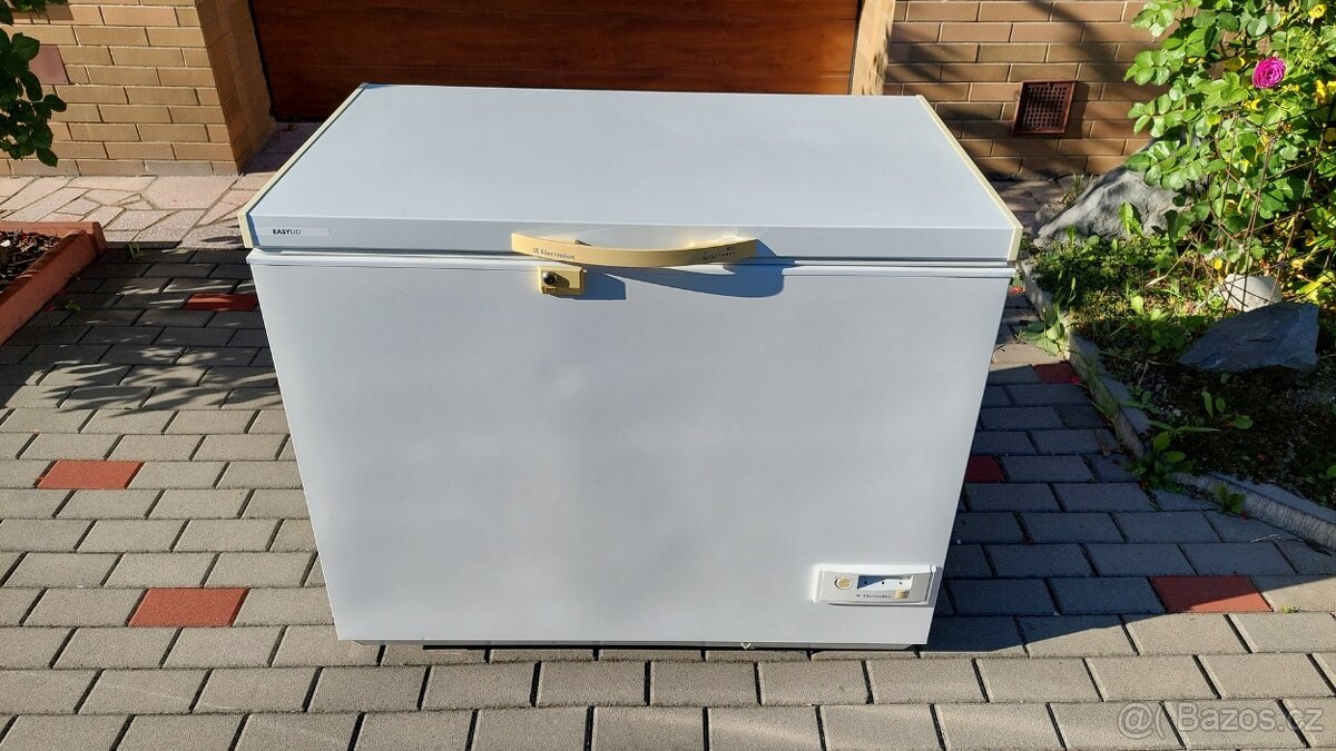 Pultový mrazák ELECTROLUX ECM 2255