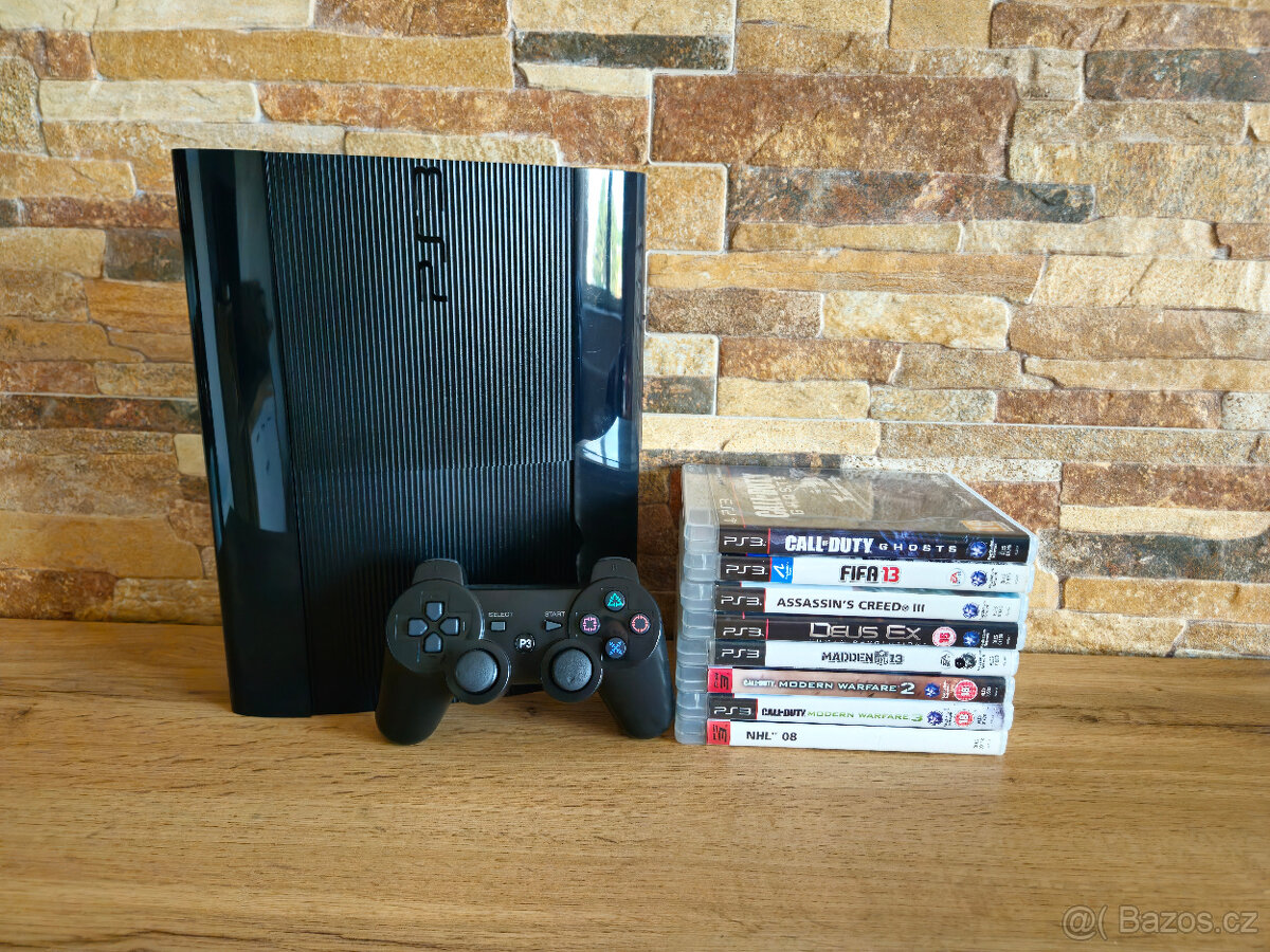 PS3 Super Slim 500 GB + 8 her - TOP STAV